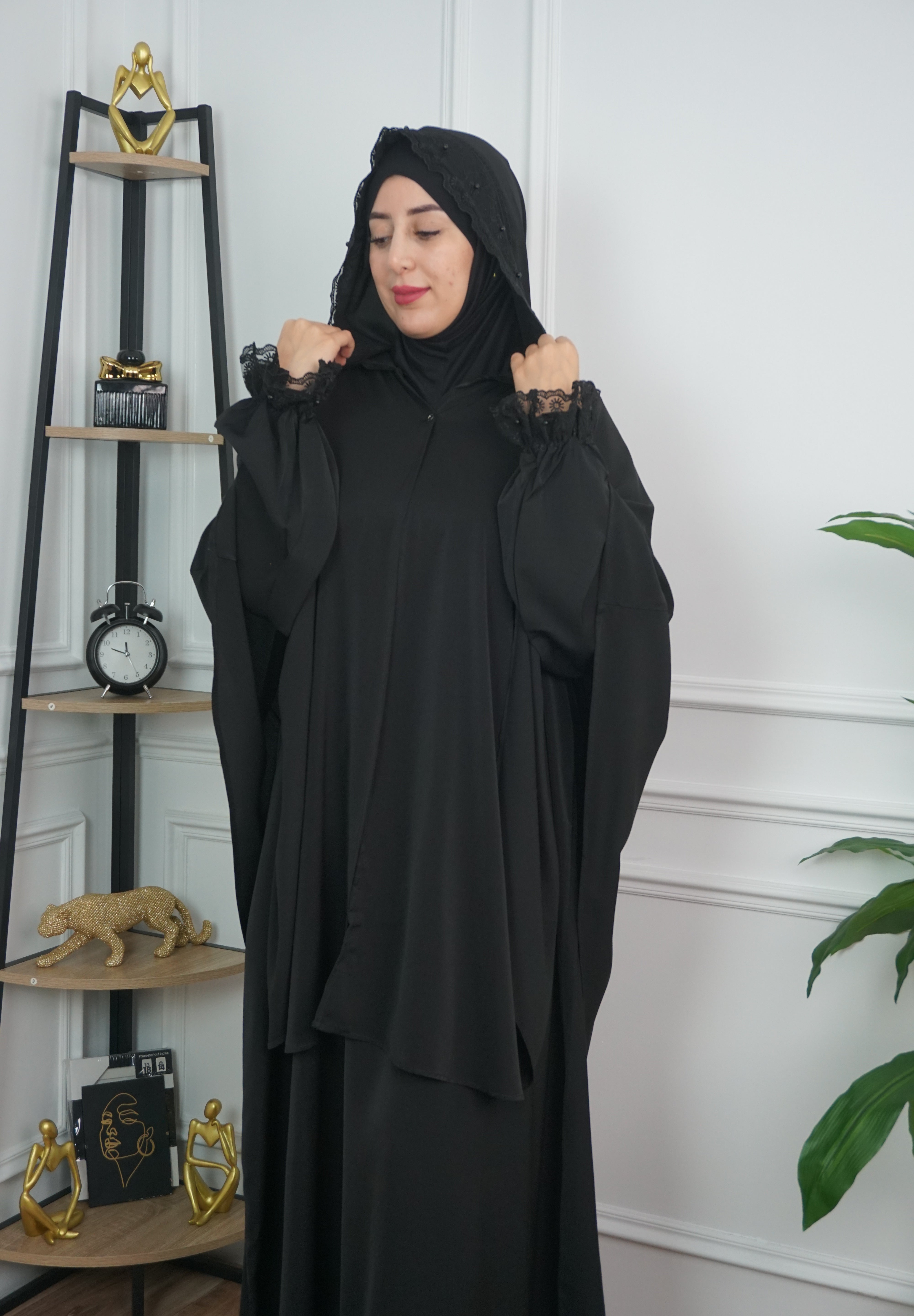 عباءة "نيساء" العصرية – لمسة شياكة يومية مذهلة