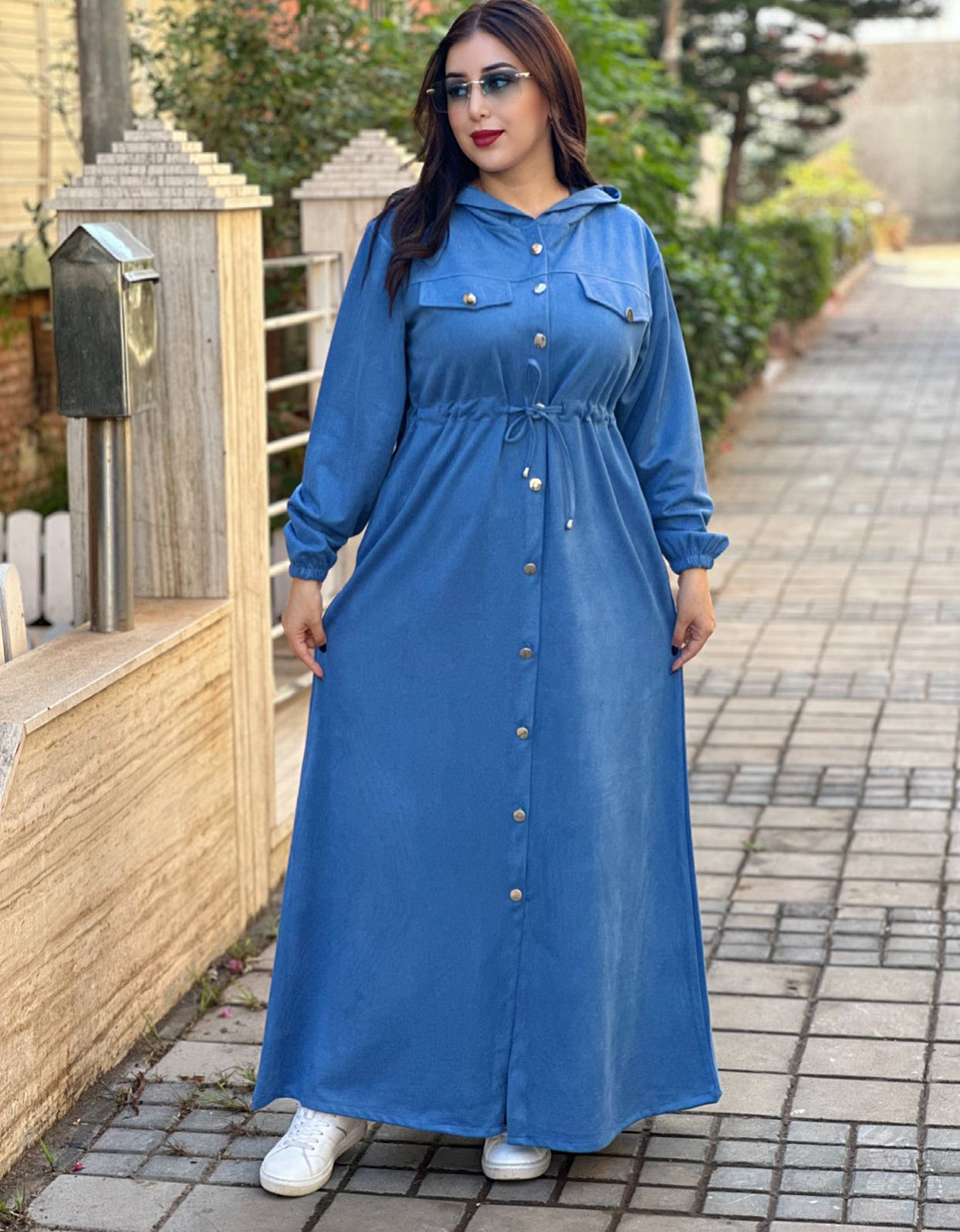 Robe longue à capuche